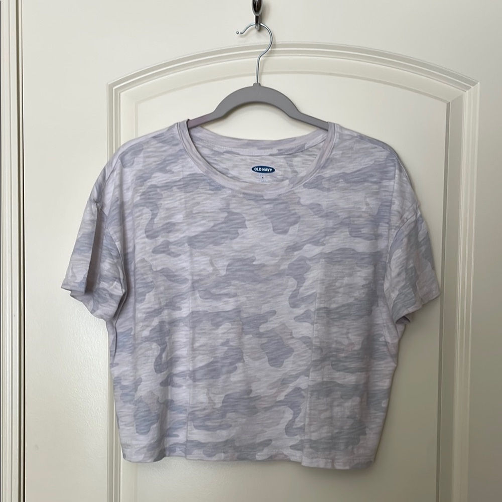 Cropped tee